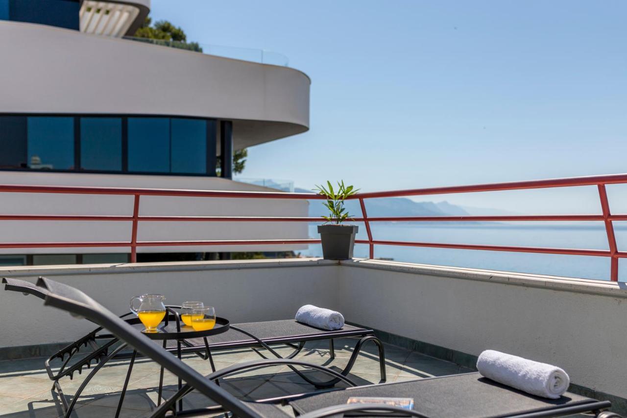 スプリトSeaside Penthouse With Hot Tub Sky Livingアパートメント エクステリア 写真